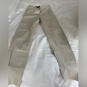 Zara faux leather high rise legging. Off white. Size XS